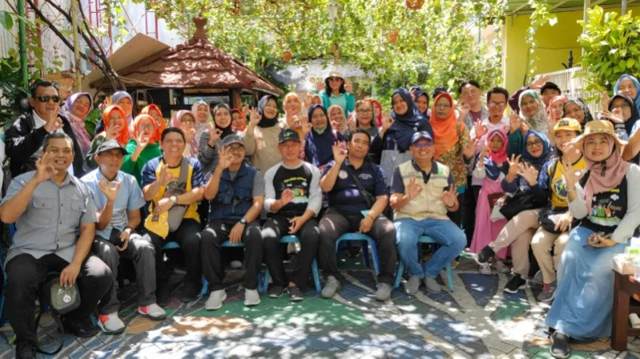 Ketua RW dan Kader Lingkungan Kota Surabaya Diskusikan Manajemen Perubahan Warga