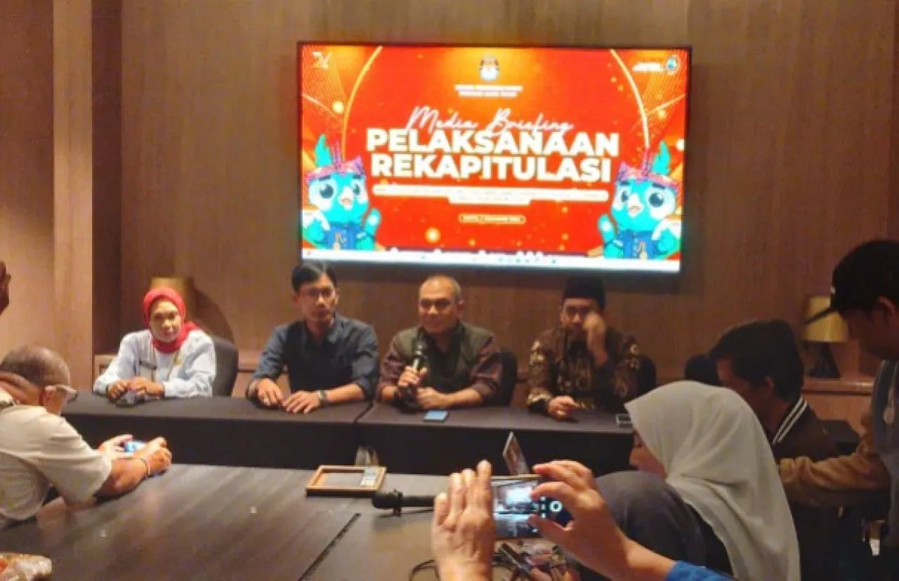KPU Jatim Gelar Rekapitulasi Pilgub Jatim 2024