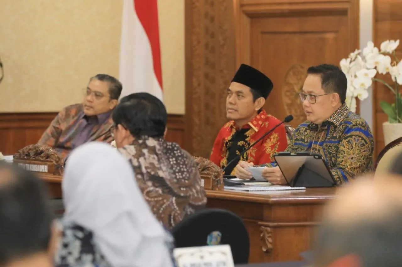 Terima Kunker Reses Komisi II DPR RI, Pj. Gubernur Ungkap Capaian Pemprov Jatim Di Penghujung Tahun