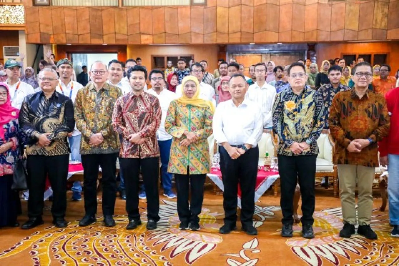 Pj. Gubernur Adhy Sebut Kontribusi Unej Luar Biasa, Alumninya Berprestasi