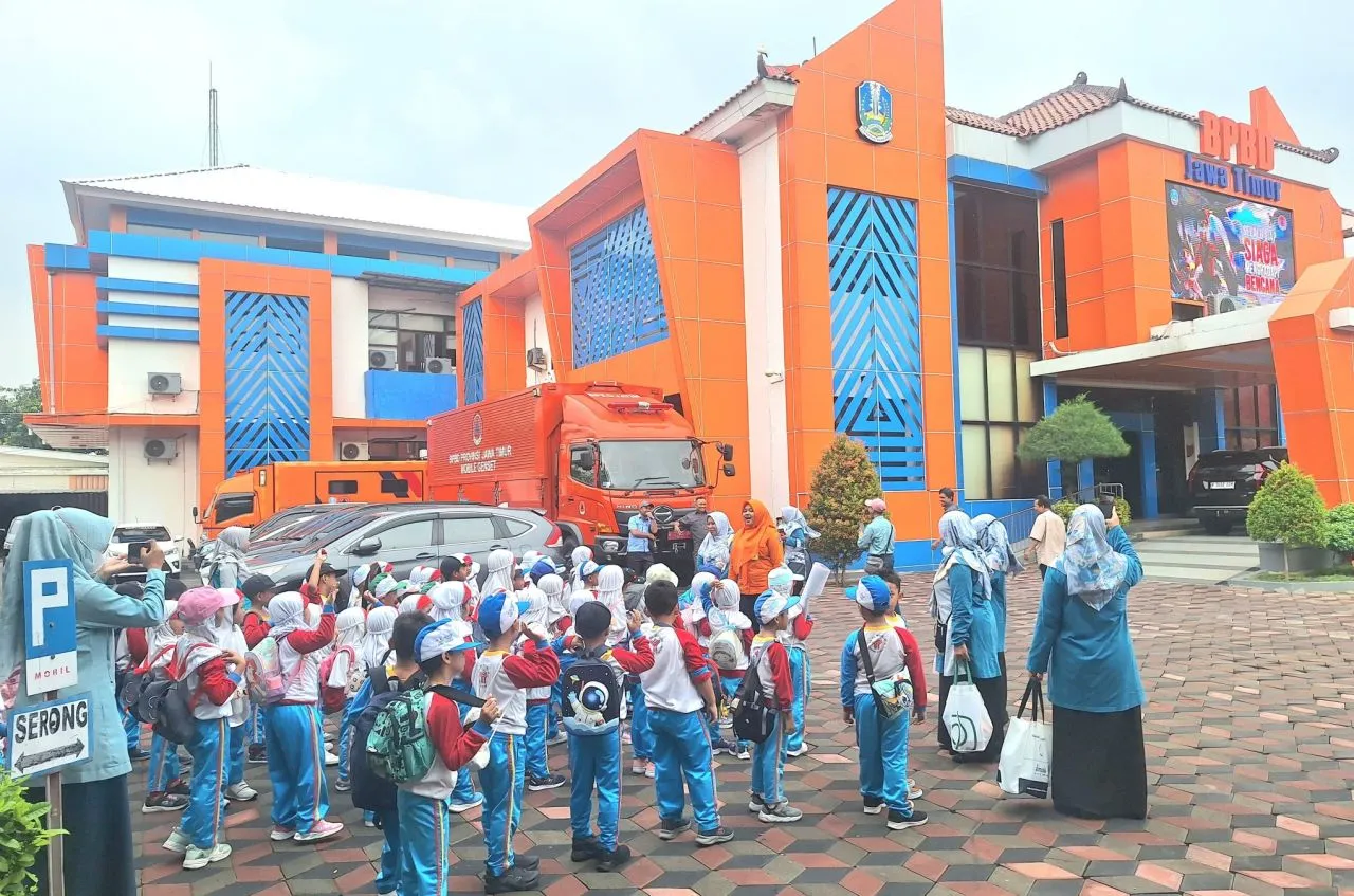 KB-TK Al-Muslim Awali Pembelajaran, Berkunjung ke Tenpina BPBD Jatim