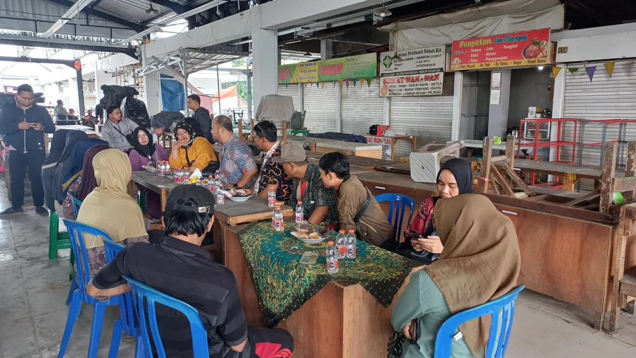 BRI BO Kusuma Bangsa Perkuat Sinergi dengan UMKM Pasar Kembang Surabaya