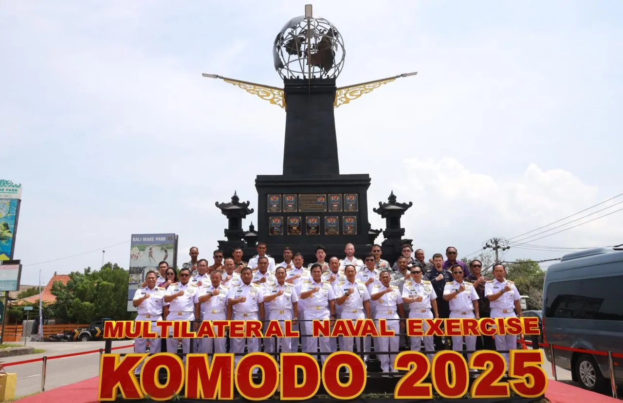 Komandan Puspenerbal Saksikan Kasal Resmikan Monumen MNEK 2025 di Bali
