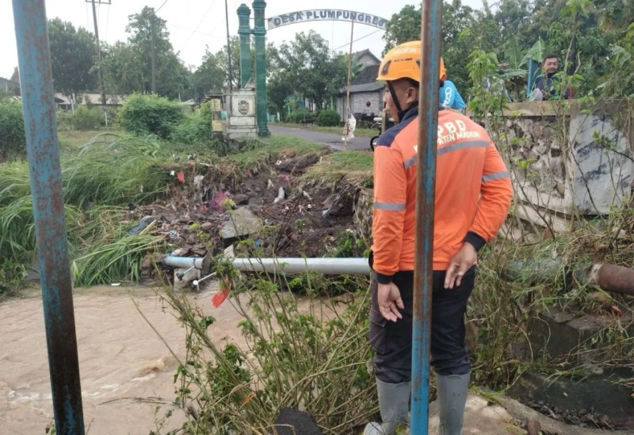 Banjir dan Longsor di Kabupaten Madiun, Satu Warga Masih dalam Pencarian