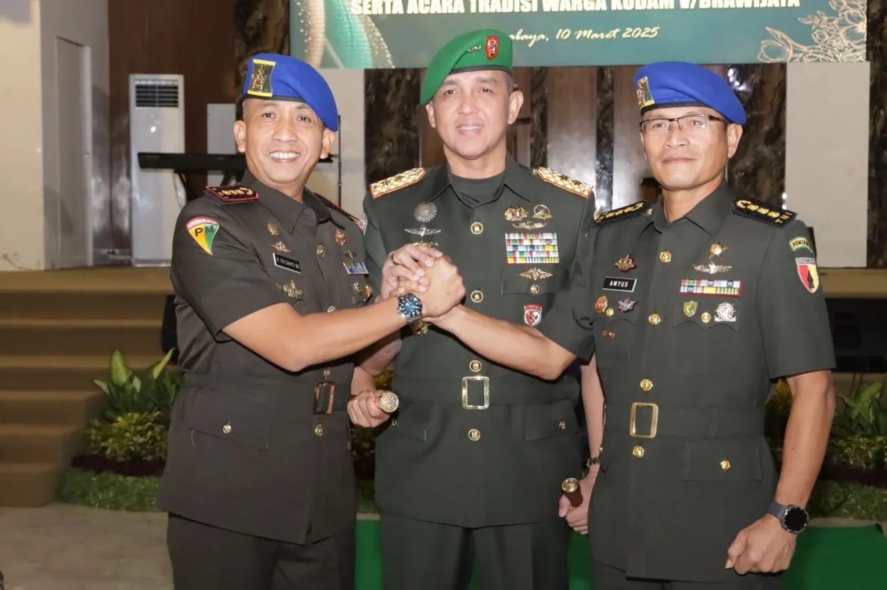 Dua Perwira Menengah TNI-AD di Lingkungan Kodam Brawijaya Berganti