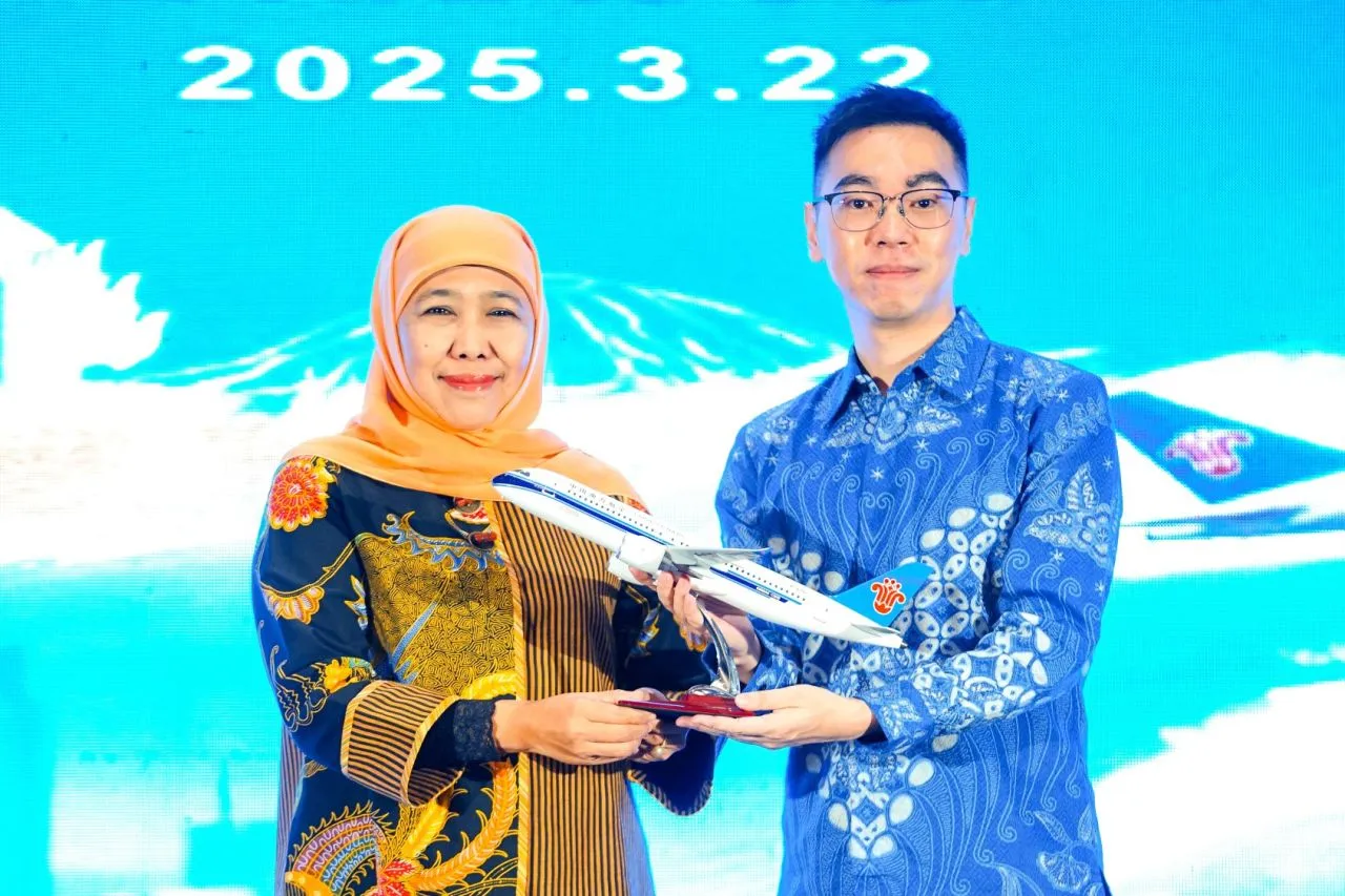 Penerbangan Guangzhou-Surabaya Resmi Diluncurkan, Gubernur Khofifah: Percepat Perdagangan dan wisata