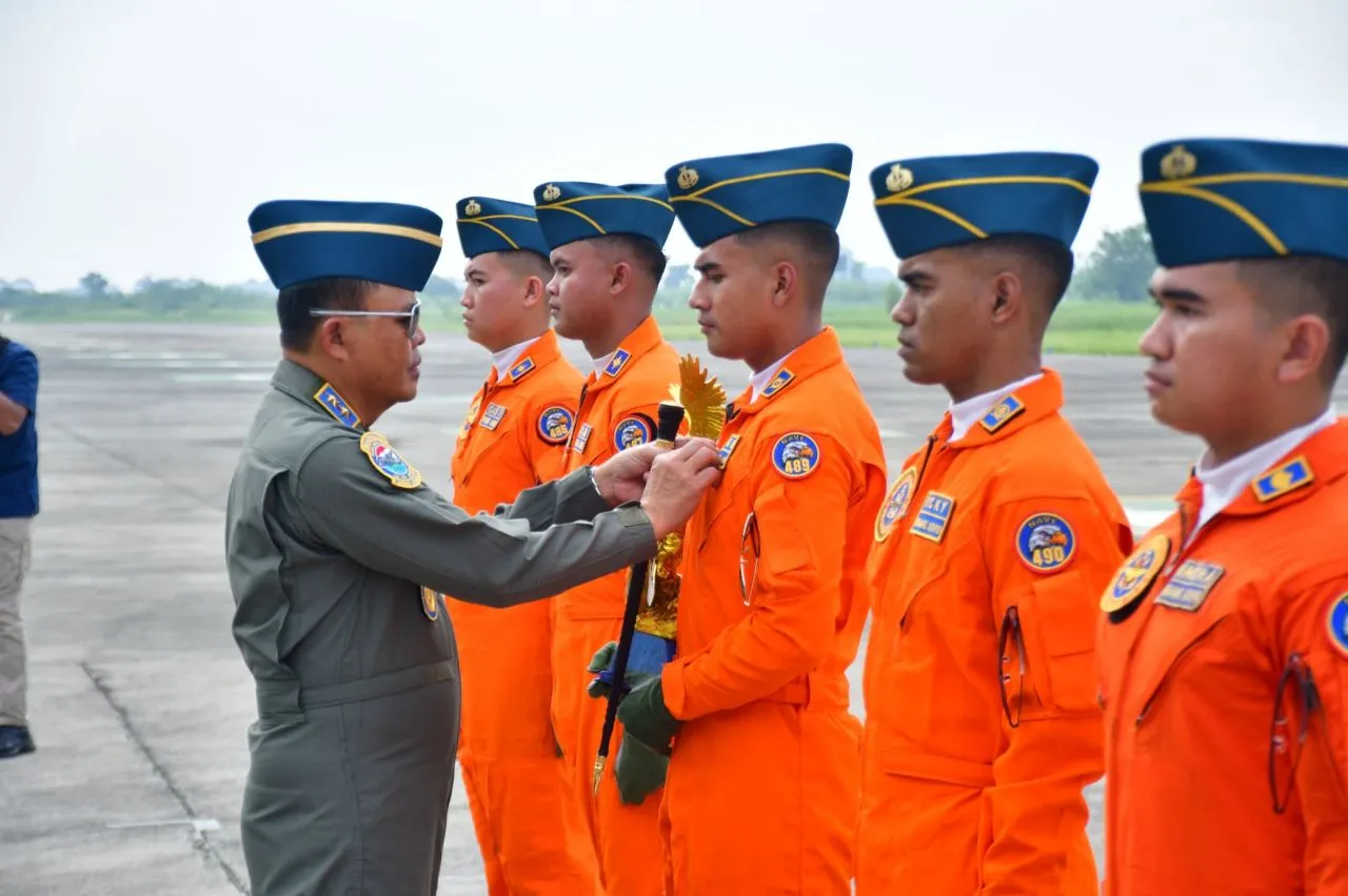 Komandan Puspenerbal Pimpin Acara Tradisi Wingday Pasis Dikpabang XXVlll