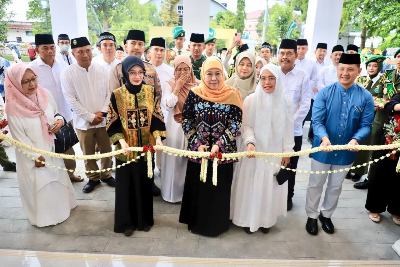 Gubernur Khofifah Dorong Inovasi Berkelanjutan di SMAN 5 Taruna Brawijaya