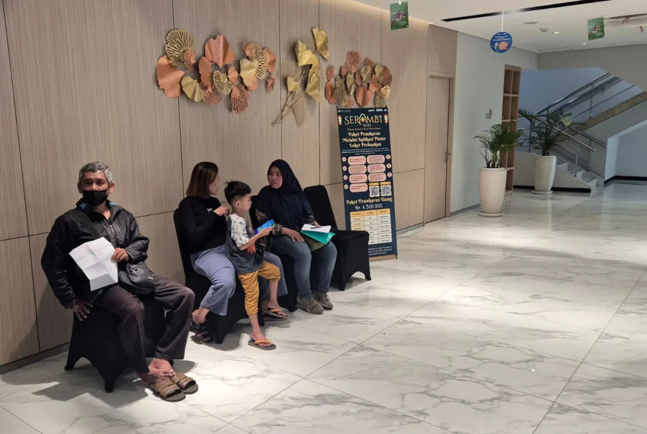Uang Baru Lebaran Lancar Berkat Layanan BRI Rajawali dan BI