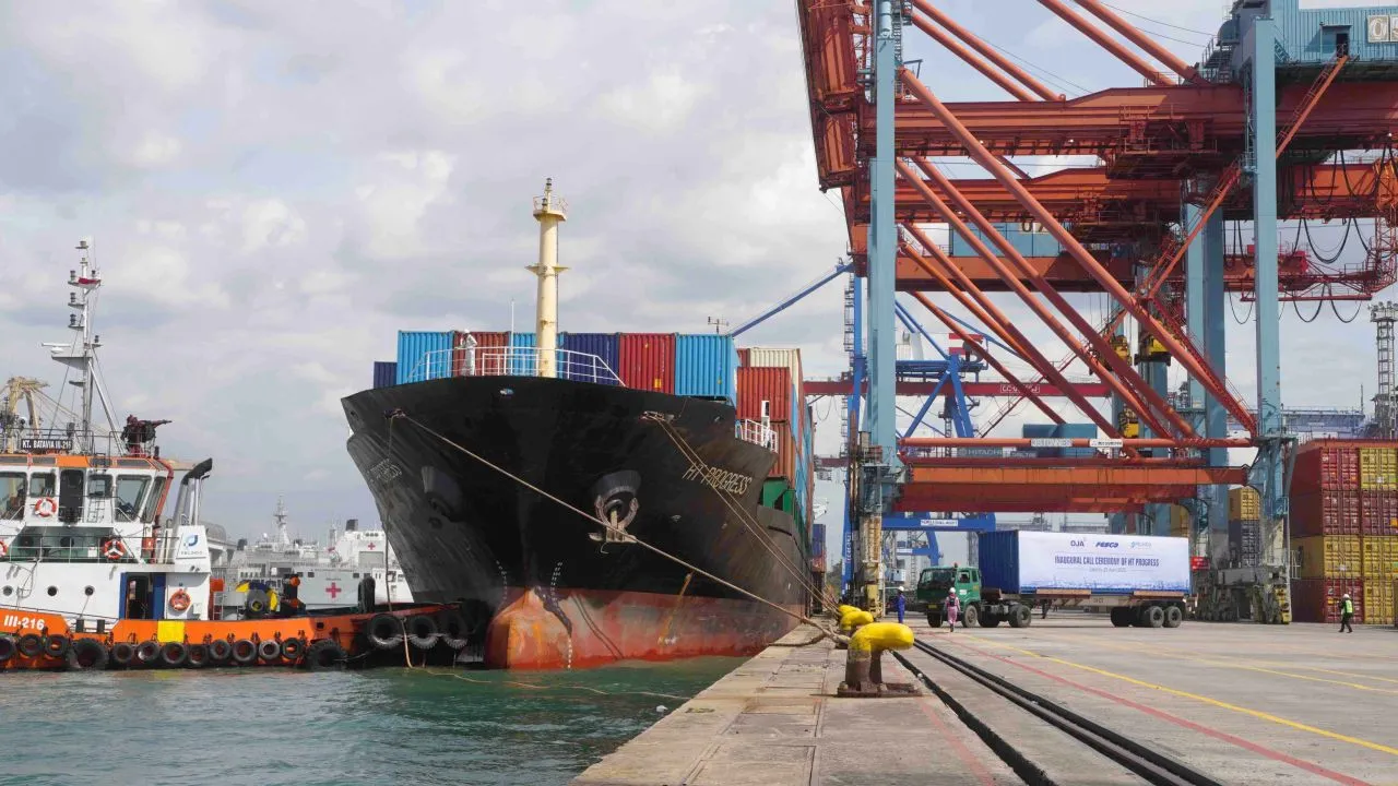 IPC TPK Layani Pelayaran Baru ke Vietnam dari Fesco Lines 