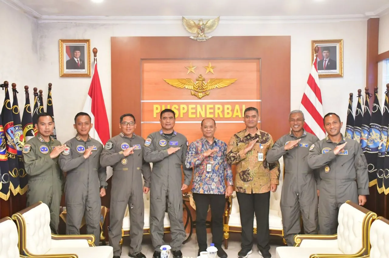 Puspenerbal Terima Penghargaan dari KPKNL atas Prestasi Pemanfaatan BMN Hasil PNBP