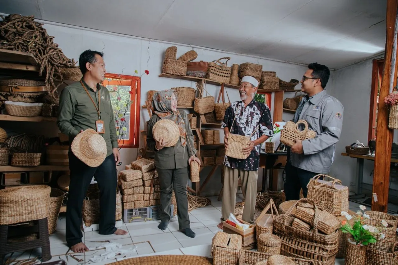 PLN Nusantara Power UP Cirata Peduli Lingkungan dan Pemberdayaan Masyarakat Lewat Program Lentera Hijau