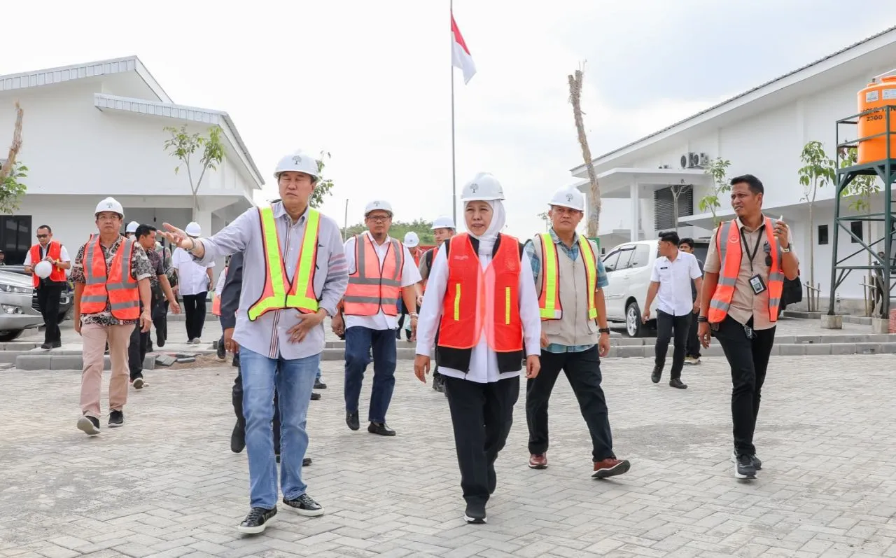Gubernur Khofifah Ajak Masyarakat Cerdas Berinvestasi di Era Digital