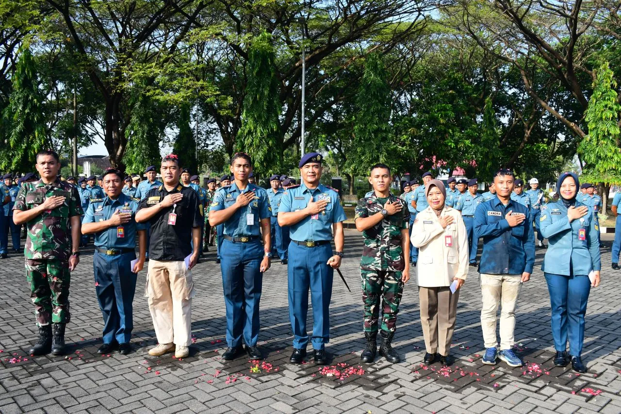 Komandan Puspenerbal Beri Ucapan dan Rayakan Prajuritnya yang Berulang Tahun 
