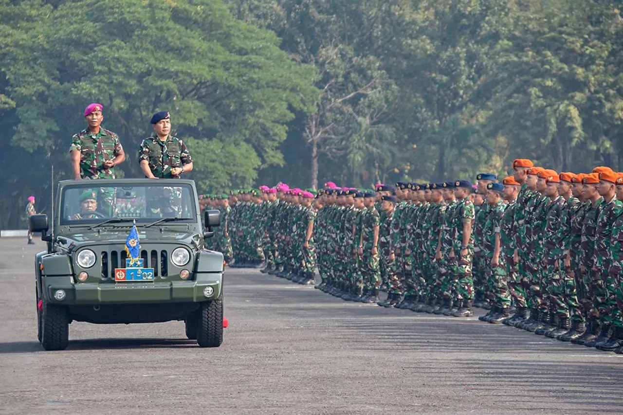 Komandan Brigif 2 Marinir Mengikuti Apel Gabungan TNI - POLRI Wilayah Kogartap III/Surabaya Semester