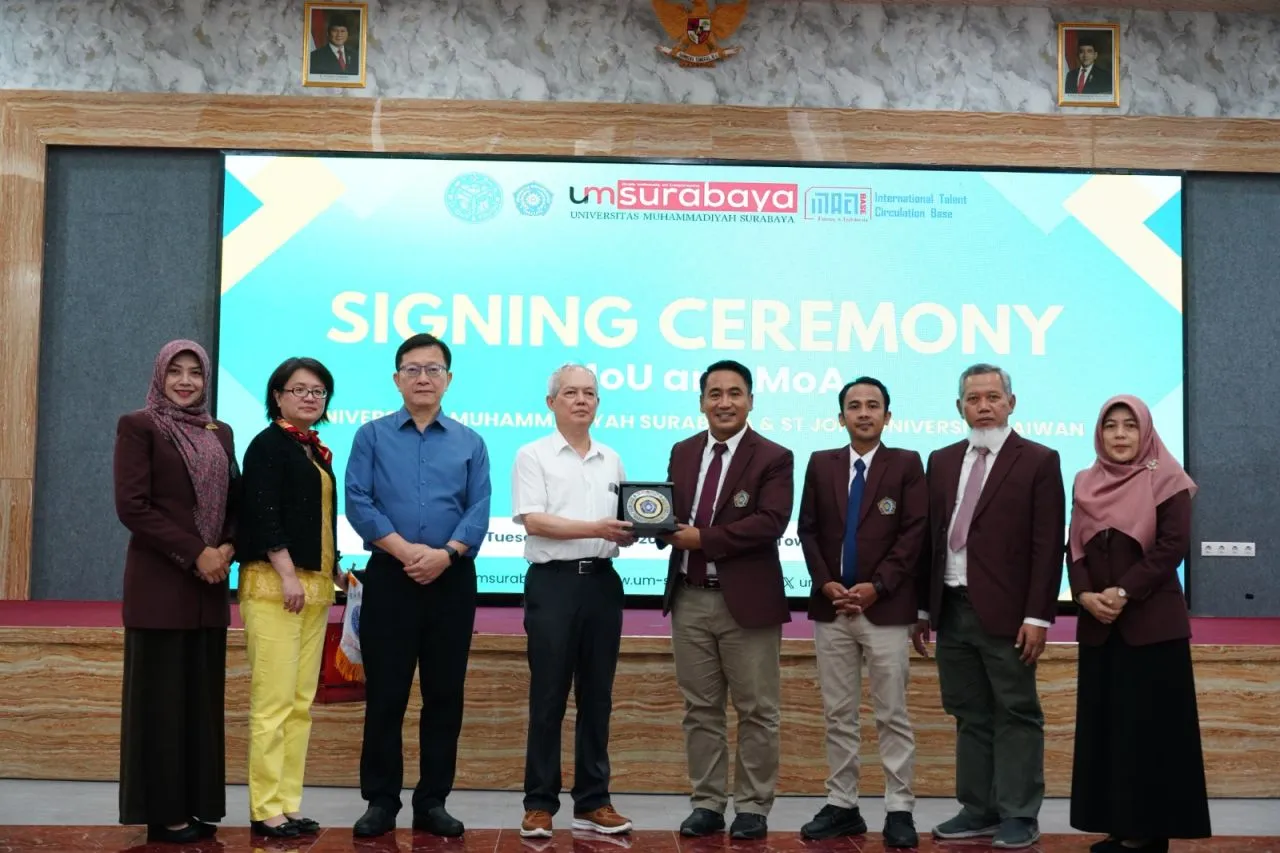 UM Surabaya Teken MoU-MoA dengan St. John’s University Taiwan