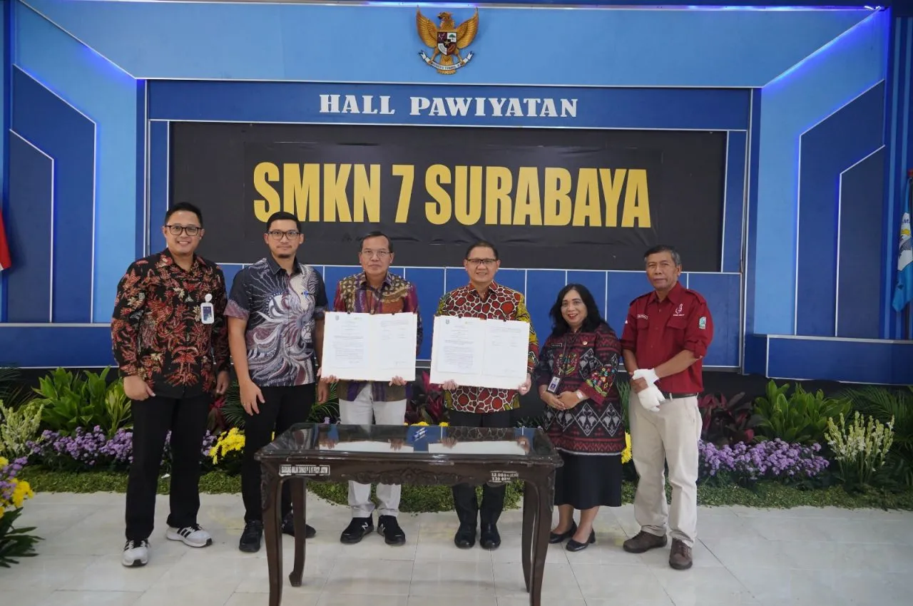 PLN Nusantara Power dan Pemprov Jatim Teken MoU, Perpanjang Kerjasama Sinergi Pendidikan Vokasi PLN NP Class