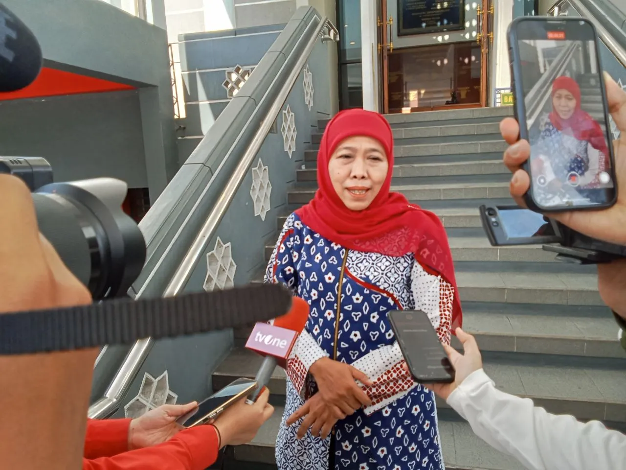 KPK Jadwalkan Periksa Gubernur Jatim Sebagai Saksi, Khofifah: Kita menunggu sesuai prosedur