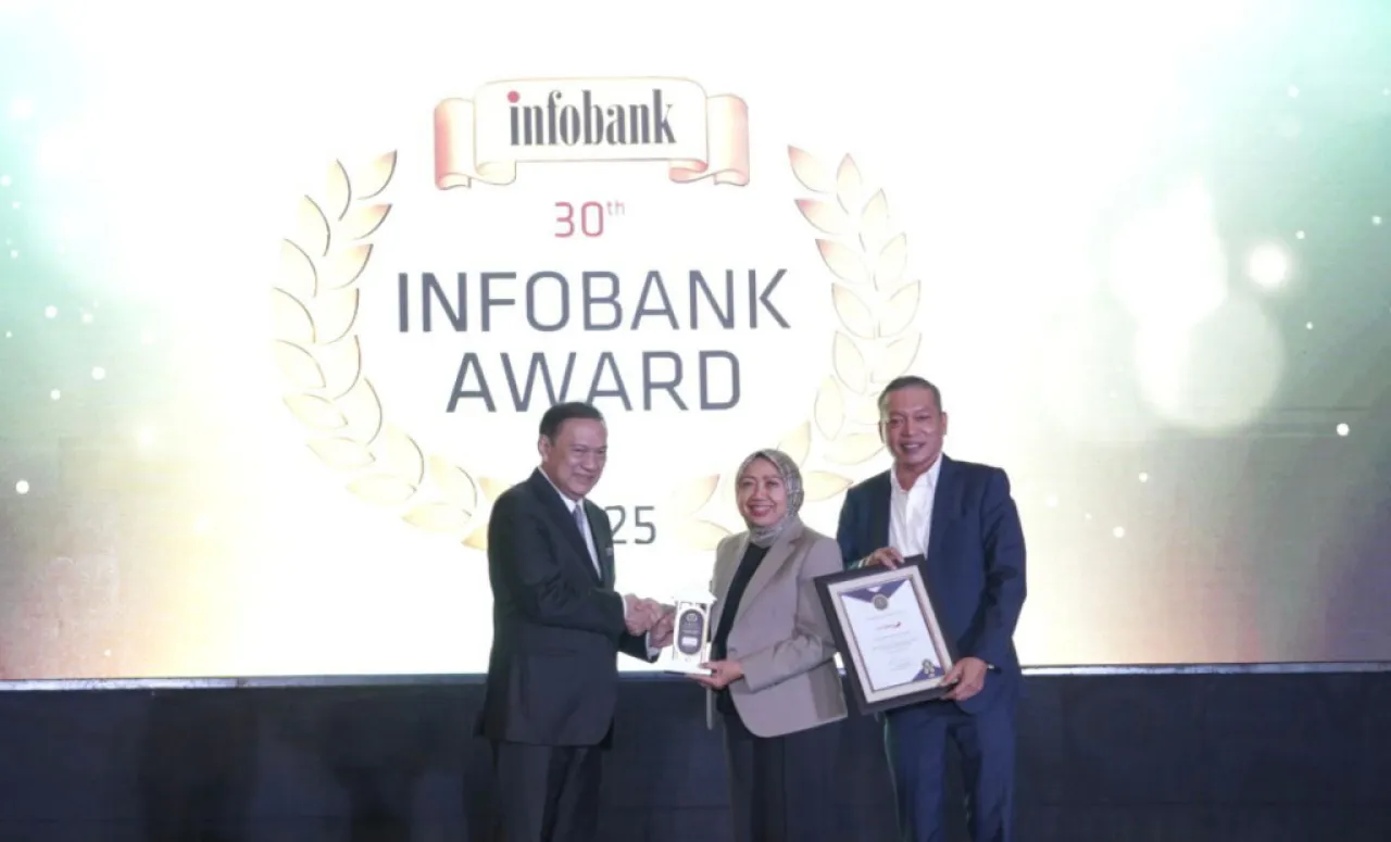 Bank Jatim Sabet Dua Penghargaan Sekaligus Dalam Ajang Infobank Award 2025