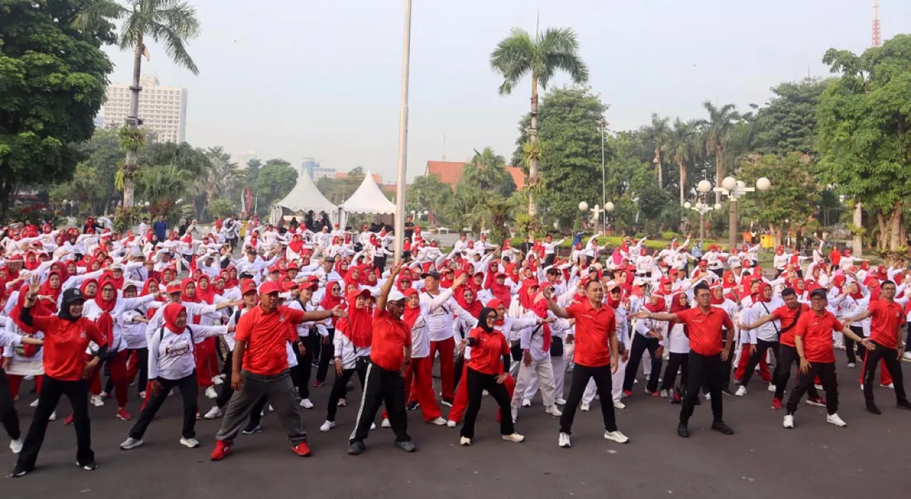 Kolaborasi dengan Pemkot Surabaya, Bank Jatim Sukses Selenggarakan Senam Lansia