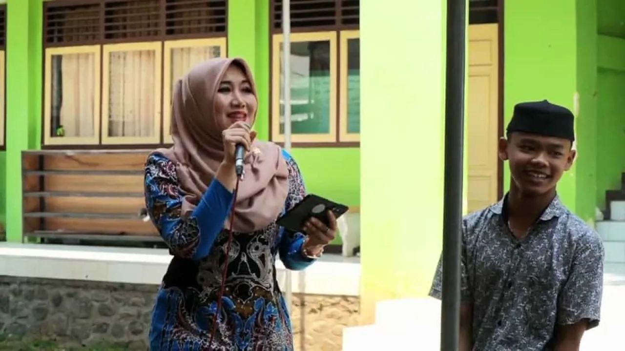 Dikenal Dekat Dengan Anak-anak, Senator Lia: Mereka Kunci Keberlangsungan Bangsa