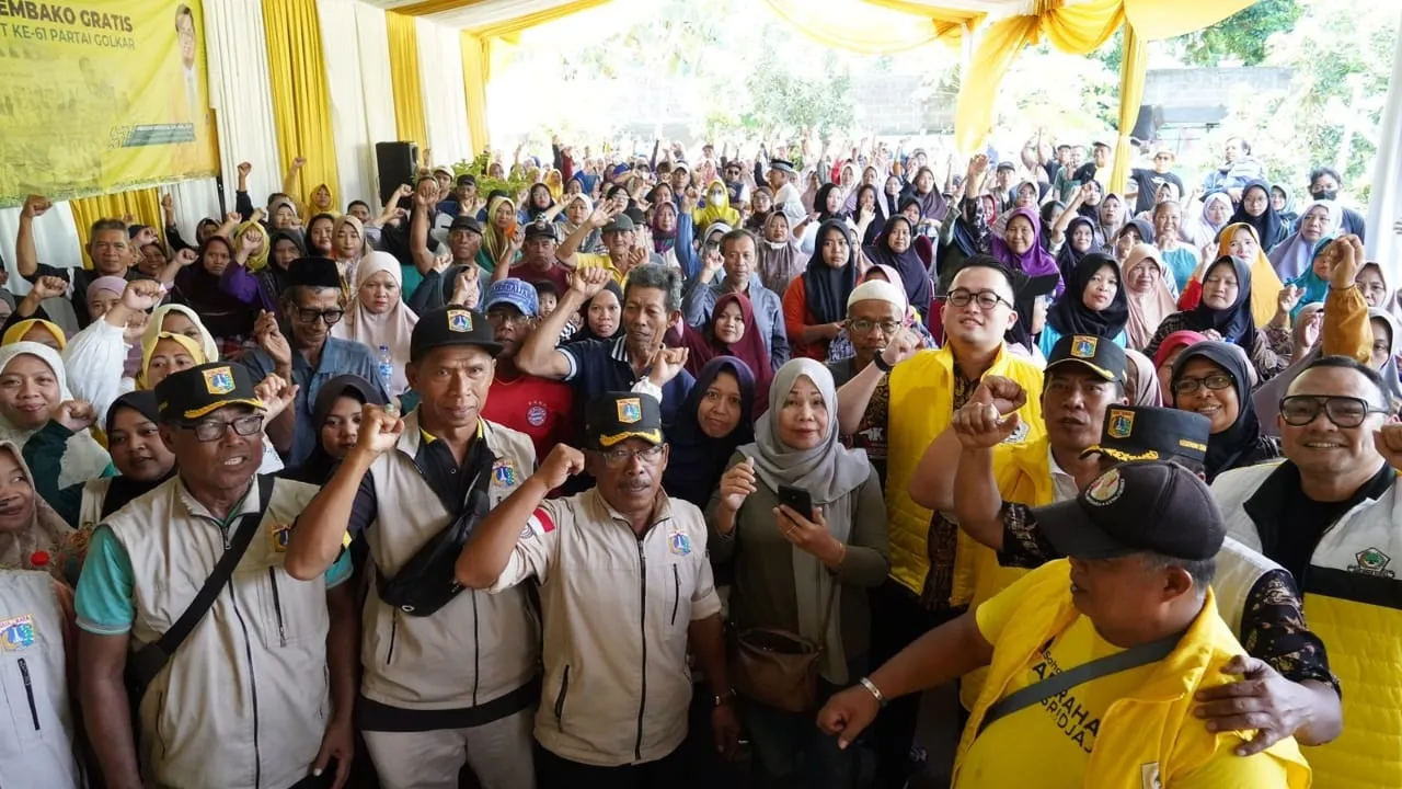 Panggilan Hati! DPR Abraham Sridjaja Tebar 10.000 Sembako di Dapil DKI II