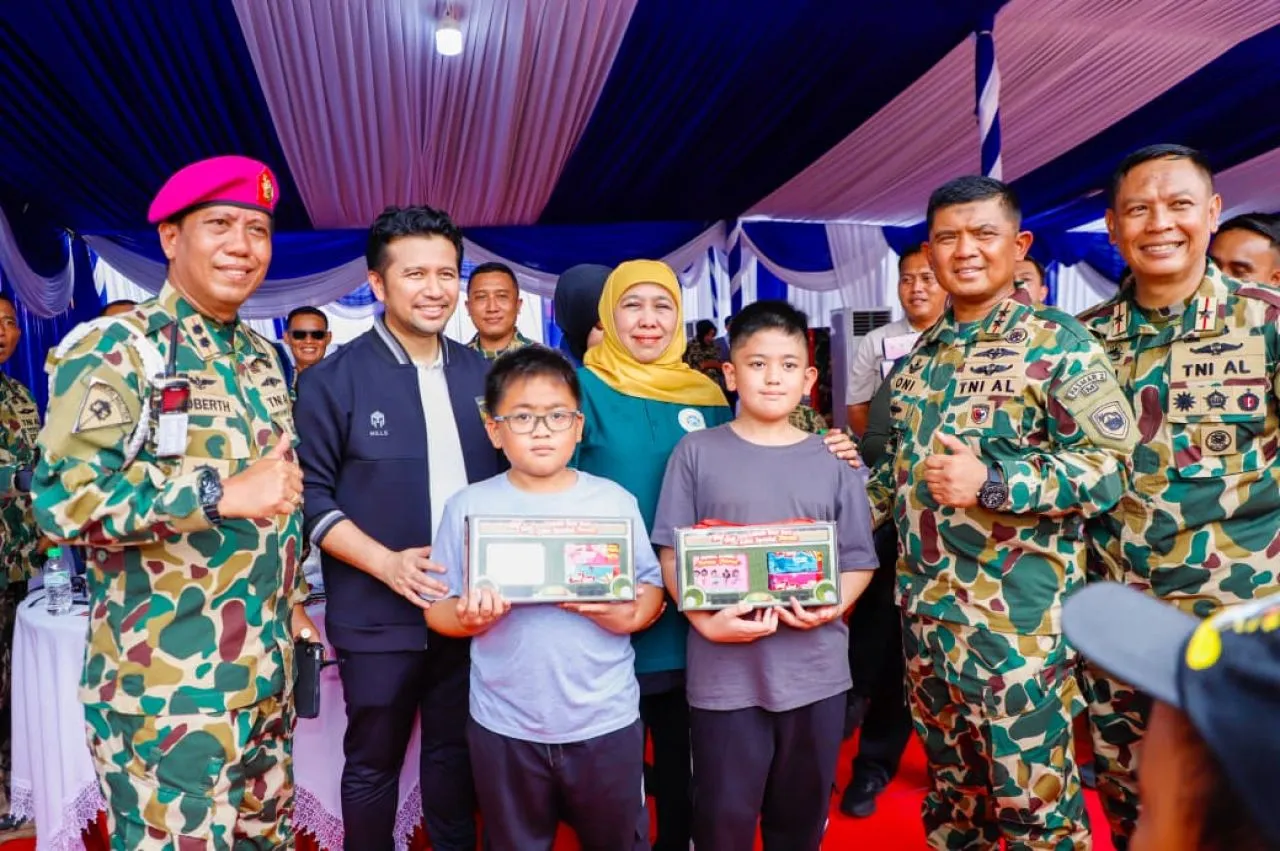 Gubernur Khofifah: 80 Tahun Pengabdian Korps Marinir, Garda Tangguh Penjaga Kedaulatan Laut Indonesia