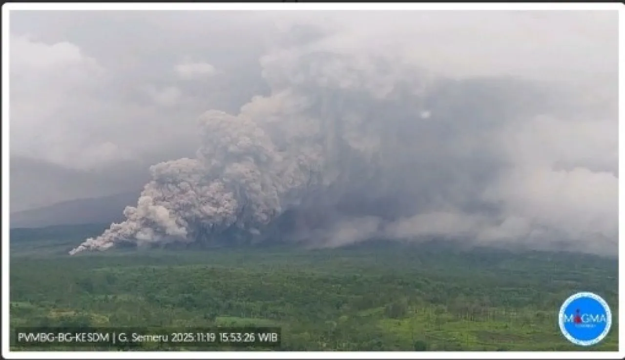 Aktivitas Gunung Semeru Meningkat, Masyarakat Diminta Waspada 