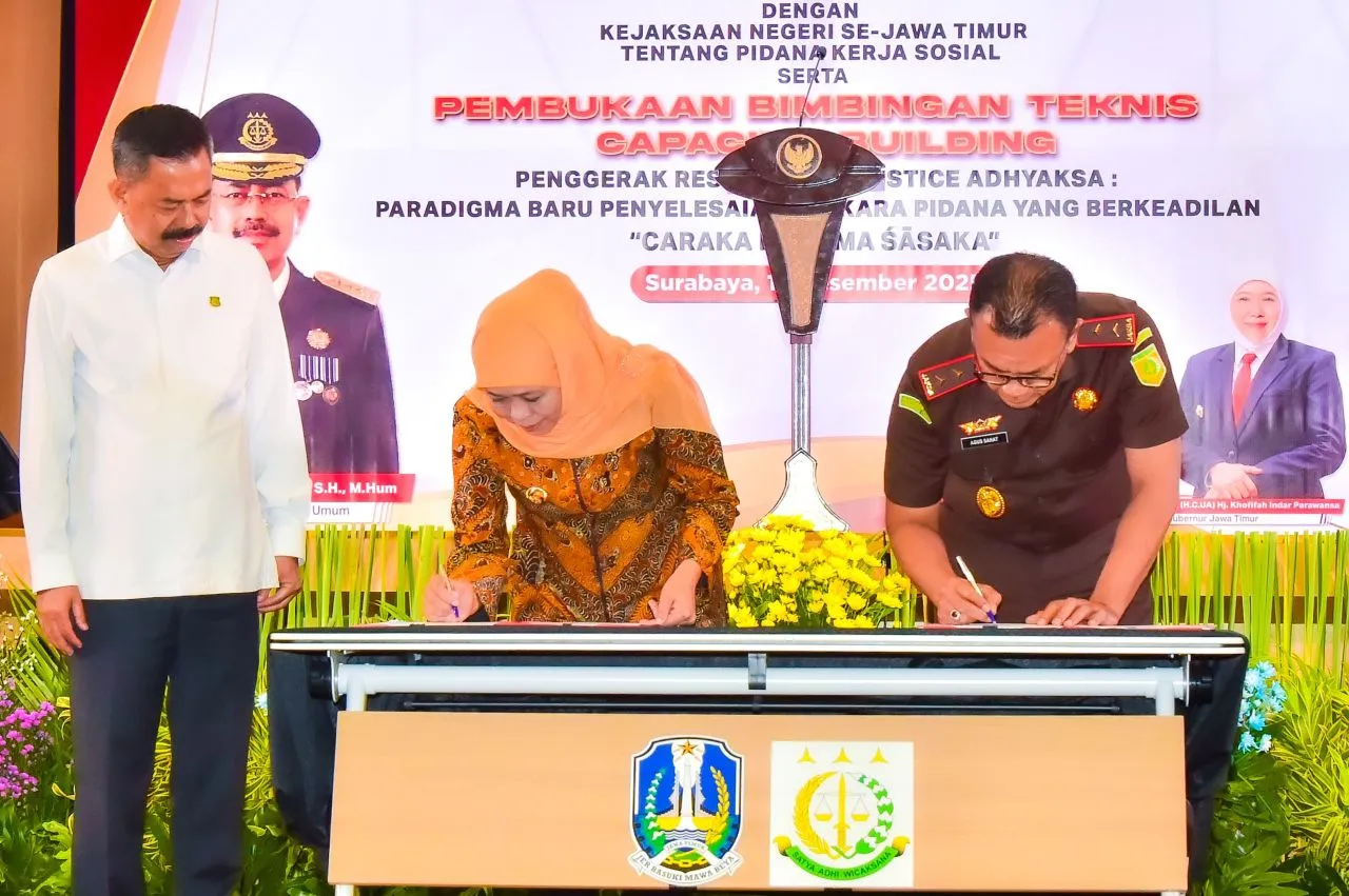 Gubernur dan Kajati Jatim Tandatangani MoU Pidana Kerja Sosial, Hukuman Korektif