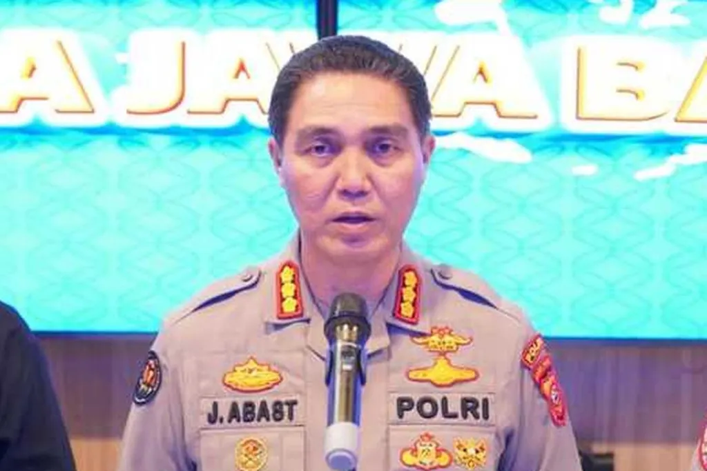 Libur Nataru Aman, Polda Jatim Sebar Ribuan Polisi Humanis ke Titik Wisata