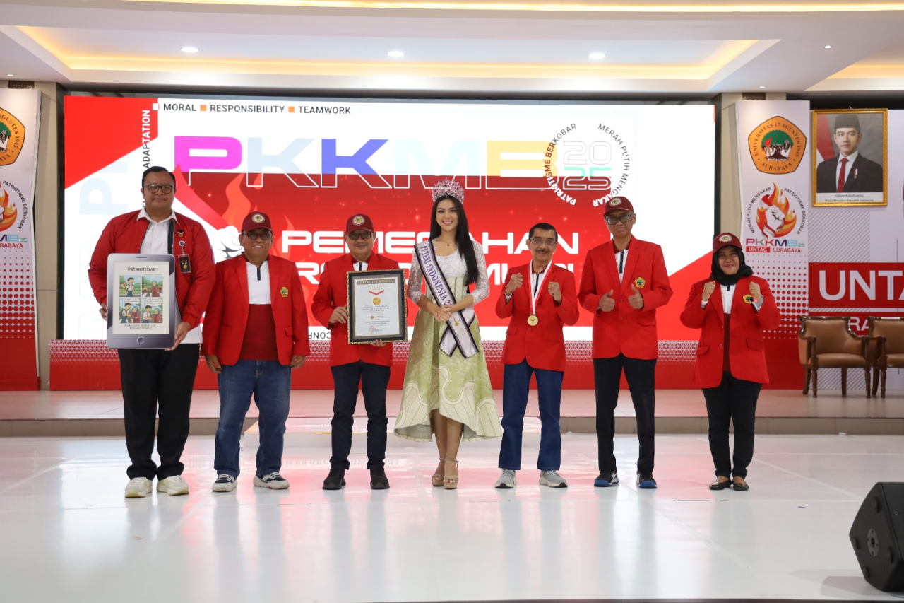 Untag Surabaya Raih Rekor MURI Komik AI Bertema Patriotisme