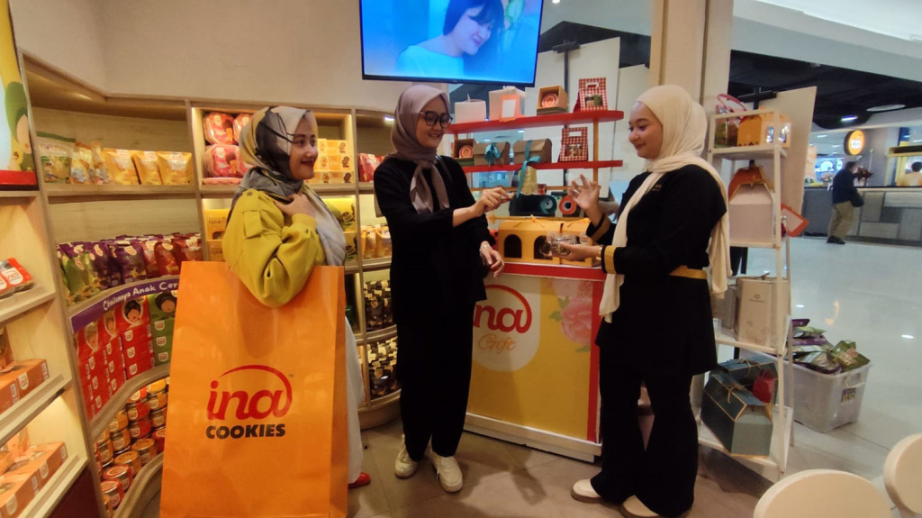 Ina Cookies Buka di Tunjungan Plaza, Permudah Warga Cari Hampers Lebaran