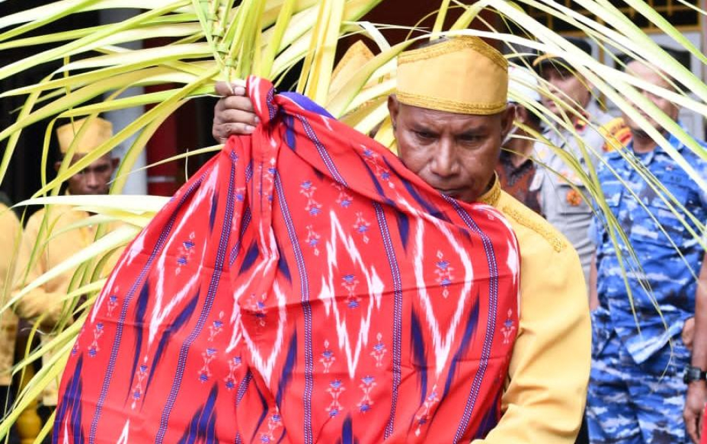Laut Pun Perlu Istirahat, Menilik Sakralnya Ritual Sasi di Teluk Un