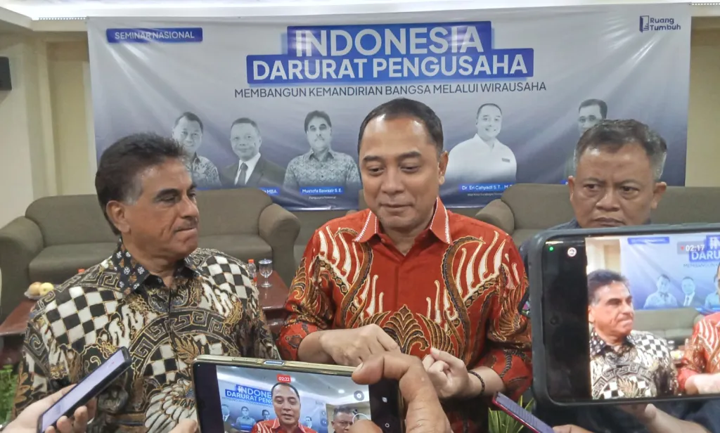 Kolaborasi Sandiaga & Eri di Ruang Tumbuh Bisnis Akademi, Hadirkan Pengusaha Sukses Berkualitas