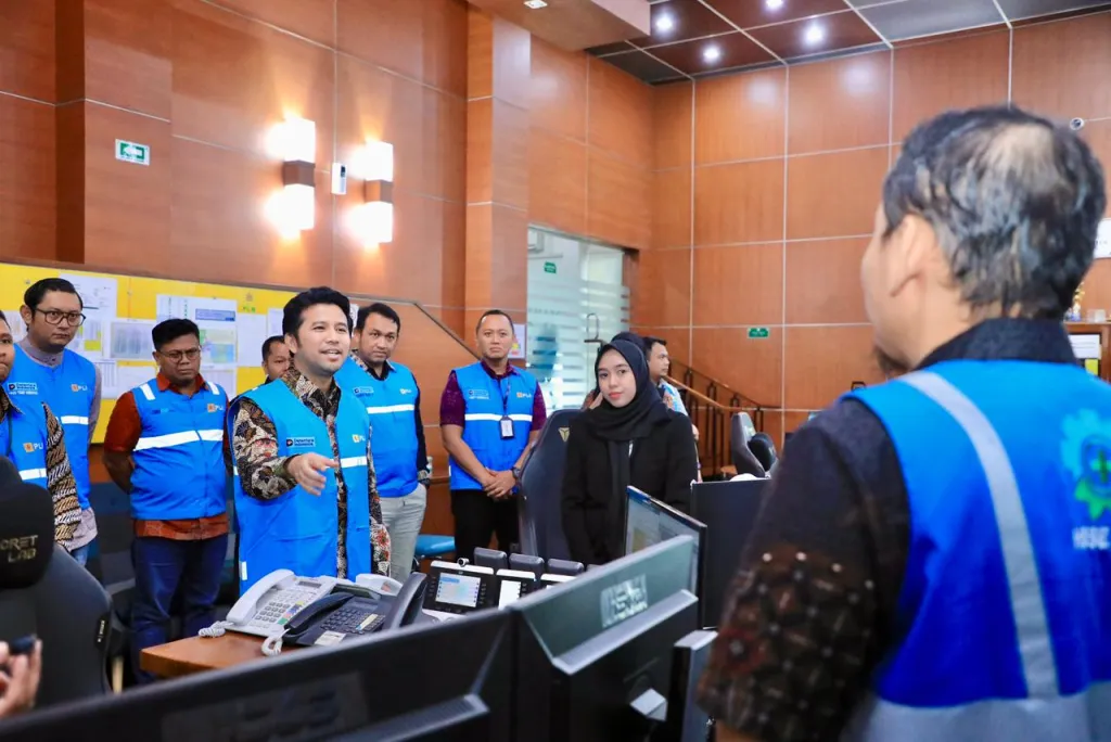 Wagub Emil Pastikan Listrik di Jatim Aman Selama Ramadhan hingga Idul Fitri 2026