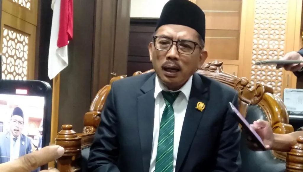 Jegal Isu Kunker Luar Negeri, Ketua DPRD Jatim Pastikan Efisiensi Anggaran Jadi Prioritas