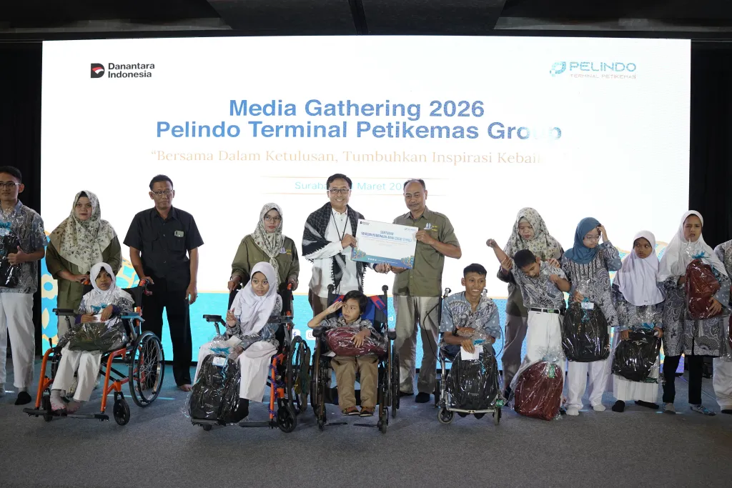 Pelindo Terminal Petikemas Group Berbagi Bersama Anak Berkebutuhan Khusus