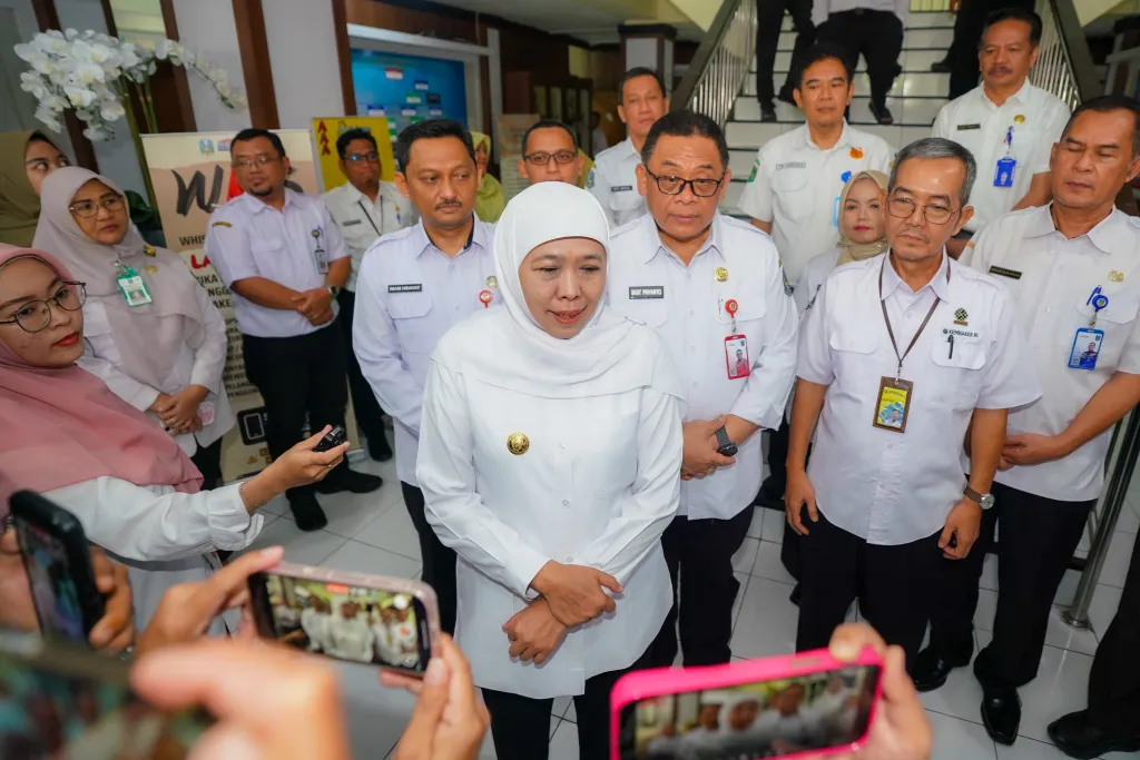 Gubernur Khofifah Ingatkan Perusahaan Bayar THR Maksimal H-7 Lebaran