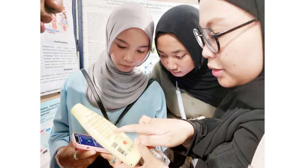 Peringatan untuk Gen Z, Mikroplastik PE Mengintai di Balik Lipstik Tahan Lama