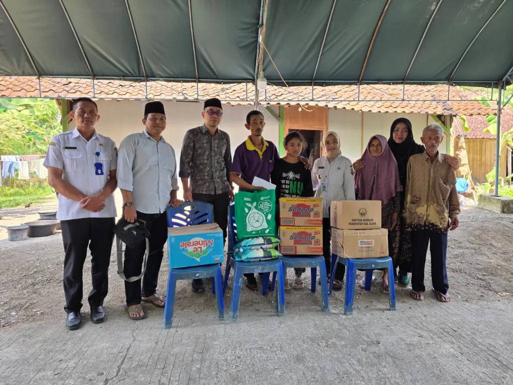 Gus Fahim Kunjungi Keluarga Almarhumah M di Kradenan, Pastikan Pendidikan Anak Tetap Terjamin