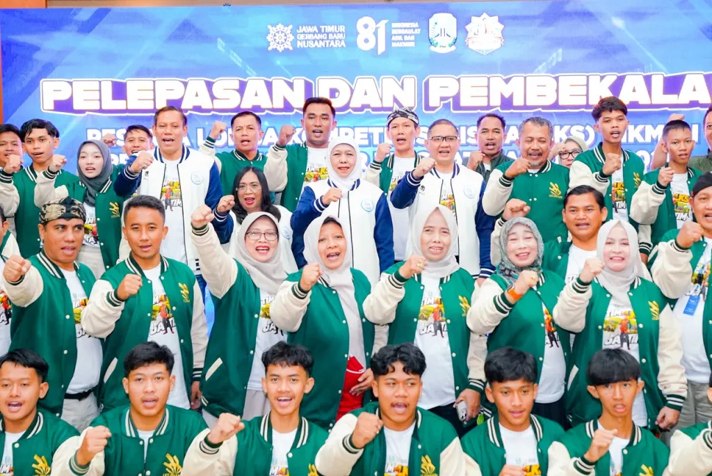 Lepas 45 Kontingen LKS Jatim Tingkat Nasional 2026, Gubernur Khofifah Optimis Jatim Raih Juara Umum