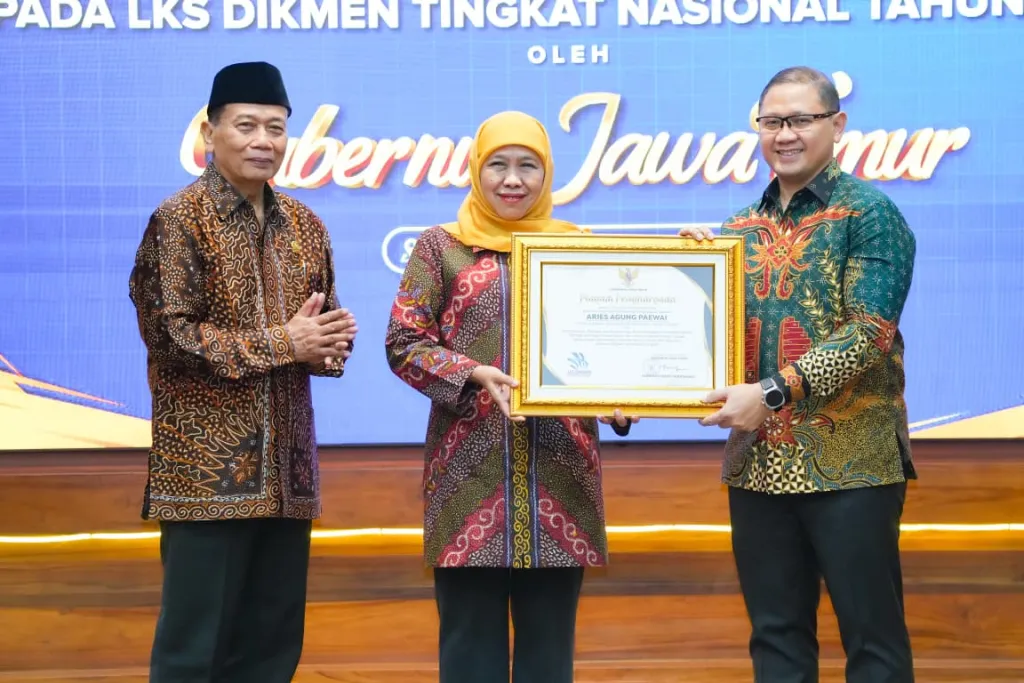Jatim Juara Umum LKS Nasional 2026 Empat Kali Beruntun, Khofifah: Bukti Vokasi Jatim Jadi Barometer Nasional