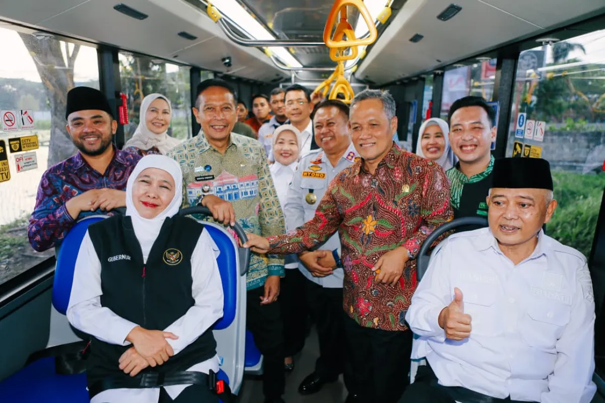 Gubernur Khofifah Resmikan Trans Jatim Koridor II Malang Raya