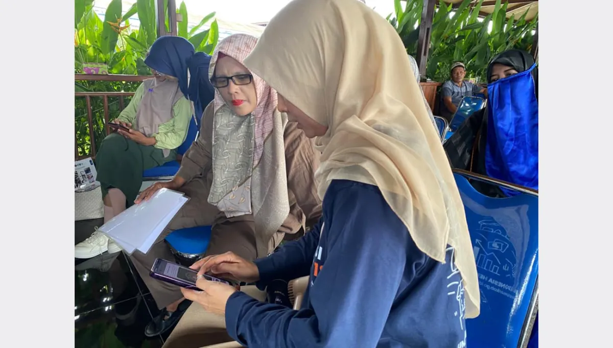 UMKM Prafi Mulai Masuk Pasar Digital, Tim Ekspedisi Patriot 18 UNAIR Siapkan Etalase Produk Lokal