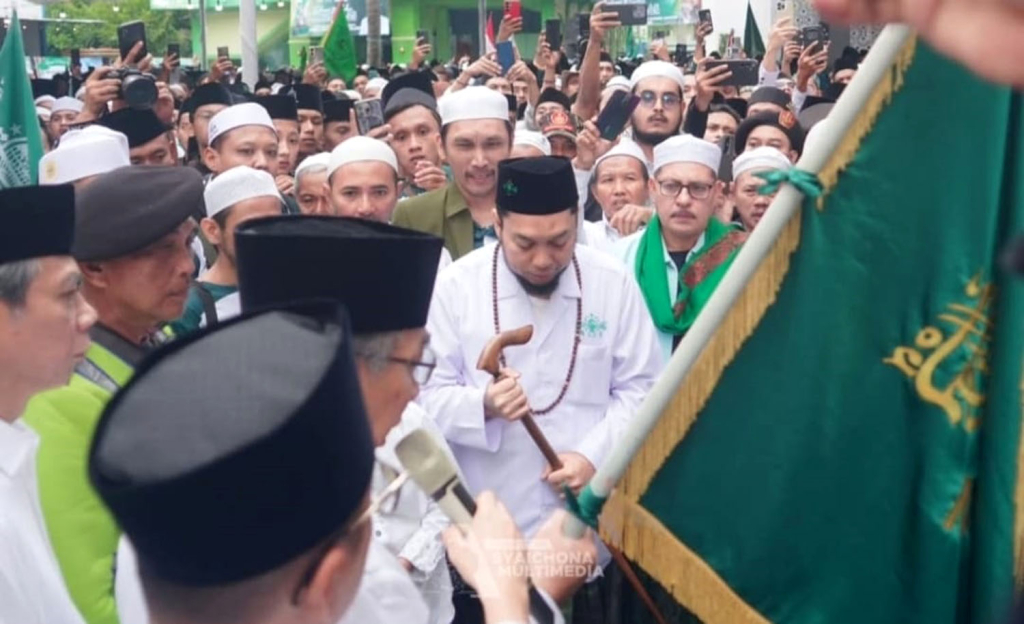 Membawa Pulang 'Ruh' Syaichona Cholil, Ikhtiar 1.000 Santri Menjaga Keselamatan Bangsa