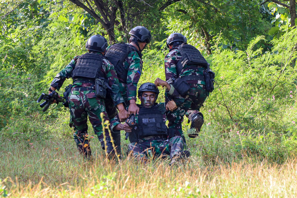 Prajurit Yonif 3 Marinir Asah Naluri Tempur Lewat Latihan Tuspur dan Simulasi PTKT di Baluran