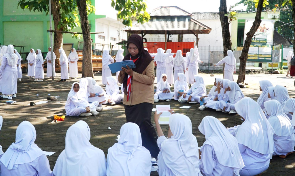 OSKAR PPNJ Hidupkan Semangat Pramuka Siswi Kelas Akhir SLTP