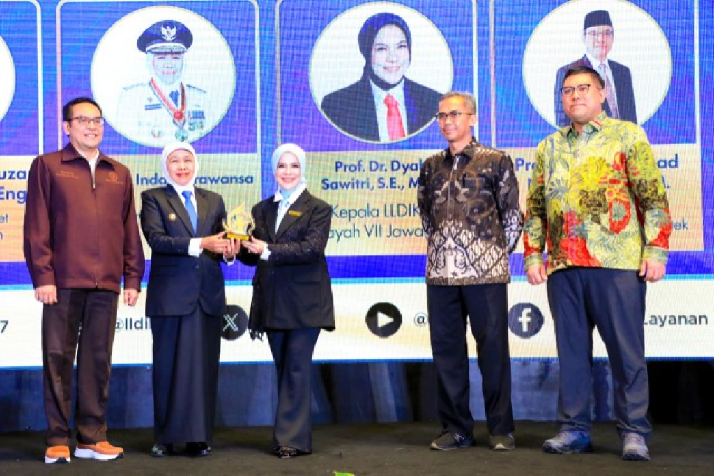 Gubernur Khofifah Bersama Menteri PPPA Arifah Fauzi Hadiri Rakernas Lajnah Wathanah JATMAN