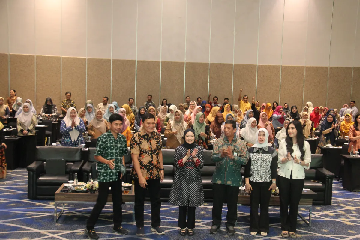 Anggota DPR Adela Wanti-wanti 300 Kepsek Surabaya Soal Penyaluran Dana BOSP